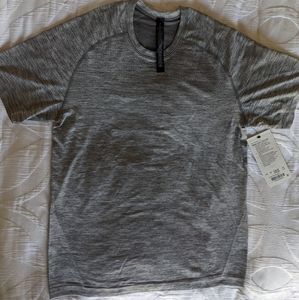 Lululemon Metal Vent Short Sleeve
